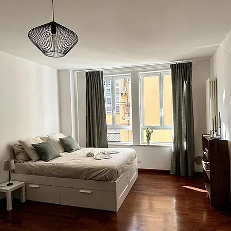 Apartment Porta Romana Living